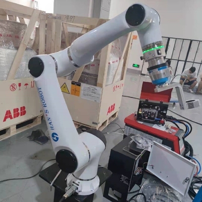 Achsen-Schweißens-Roboter Hans E5 6 mit Fackel-und Schienen-System für Mig Mag Tig Welding Solution