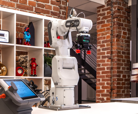 Roboter-Arm Cobot CRB1100 Achse ABB 6 mit RobotiQ-Roboter-Greifer für Montageroboter