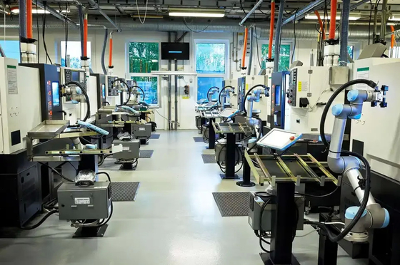 Roboter UR UR10 Cobot mit elektrischer Art kooperativer Roboter SMCs Greifer-3-Finger LEHS für die Palettierungsbehandlung