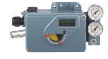 Chinesisches pneumatisches Steuerventil mit FOXBORO SRI990 Ventilpositionierer und pneumatischem Ventilantrieb