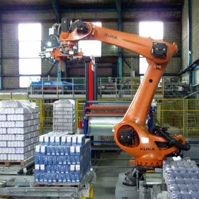 KUKA Palletizing Robot KR 240 R3200 PA mit CNGBS Führungsschienen als automatischer Palletizer Industrie-Roboterarm