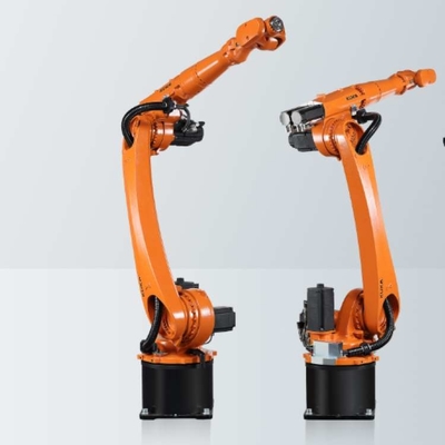 Kuka Handling Roboterarm 6 Achse KR 16 R1610 mit CNGBS Robotergriff als Industrieroboter