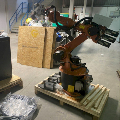 6 Achsen Roboterarm KR 20 R1810 mit CNGBS-Roboter-Kleidung für die Handhabung als Kuka-Industrie-Roboter