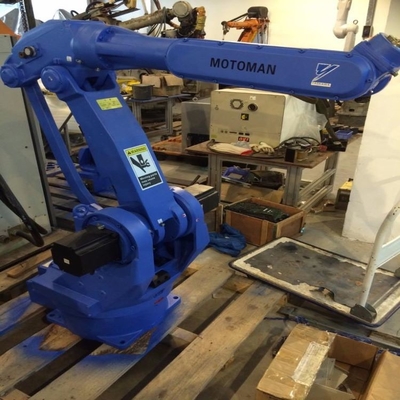 Handhabung des Roboterarms 6 Achse Yaskawa GP50 mit CNGBS angepasster Robotergreifer für Universalroboter