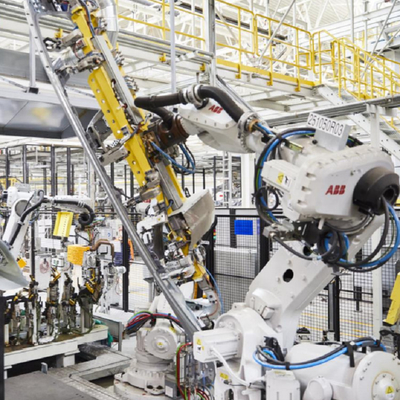 Hohe Nutzlast IRB6700-150/3.2 Industrieroboter mit Nutzlast 300 KG mit Umkleidung für die Handhabung