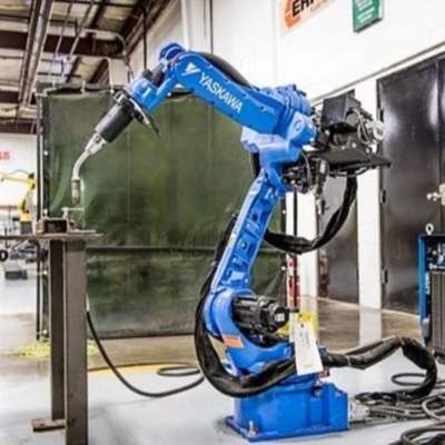Yaskawa AR1440 Schweißroboterarm mit CNGBS-Roboter-Schweißpositionierer für automatisierten Schweißroboter