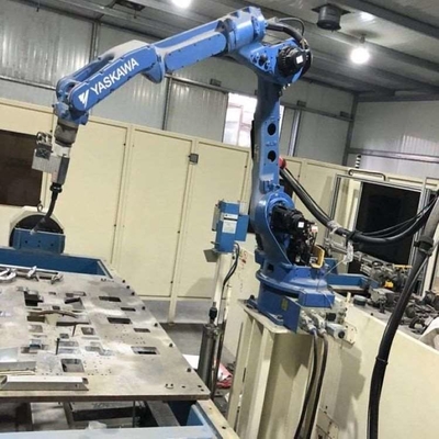 Yaskawa AR1440 Schweißroboterarm mit CNGBS-Roboter-Schweißpositionierer für automatisierten Schweißroboter