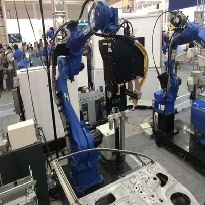 Yaskawa AR1440 Schweißroboterarm mit CNGBS-Roboter-Schweißpositionierer für automatisierten Schweißroboter