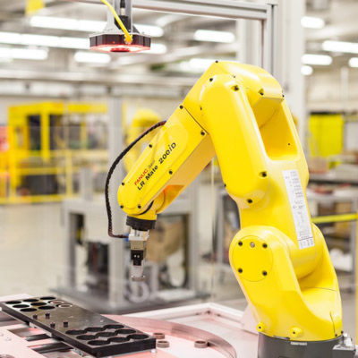 FANUC LR Mate 200iD 6 Achsen Industrie-Roboter-Arm mit CNGBS-Greifer für die Motorenmontage