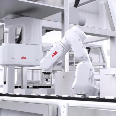 ABB IRB 1200 Industrie-Roboterarm mit CNGBS-Gripper als CNC-Materialbehandlungsausrüstung