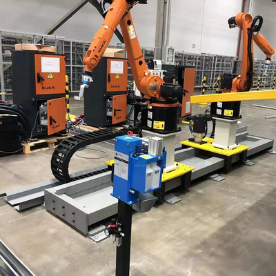 FANUC-Roboter mit 500 kg Nutzlast für die Materialbearbeitung als Roboterschiene