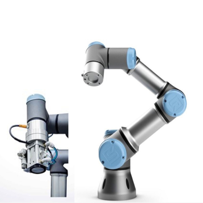 UR3 Universal-Roboter-Cobot mit Greifer als Montagemaschine für die Montage von Motoren