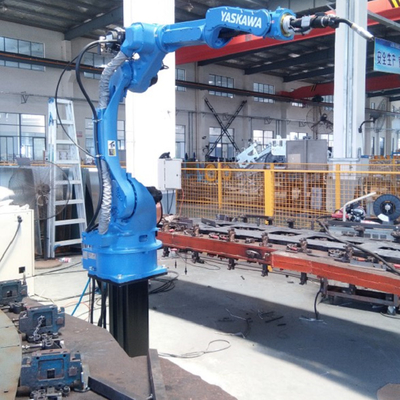 Industrieller Roboter AR1440 mit 12 kg Nutzlast Schweißlampen mit Positionierer als Laserschweißmaschine