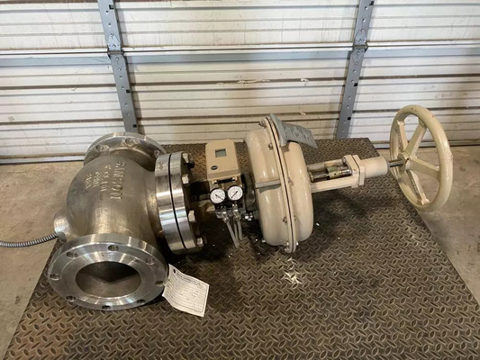 Samson 3241 Globus-Steuerventil der ANSI 300-Druckklasse und Edelstahl für Ventile mit ASCO-Solenoidventil