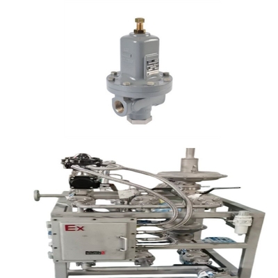 Erdgasventilschleifer mit Druckregler der Baureihe Emerson Fisher MR95/MR95L/MR95H und Druckmessgerät WIKA