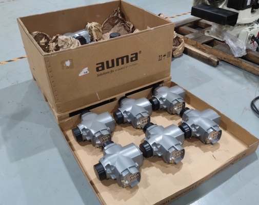 AUMA Elektroventilbetreiber SQ und SQR SQREx mit AC AM Auma-Steuerungen für chinesische Hochdruckwinkelregelventile