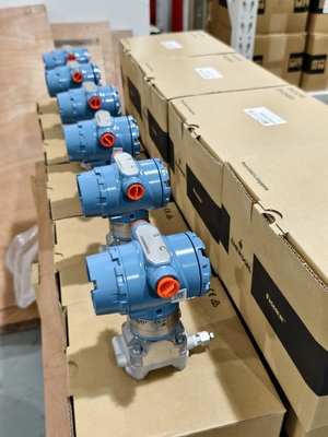 Rosemount 3051 Druckmessumformer 137,89 bar Bereich mit 10-Jahres-Strommodul