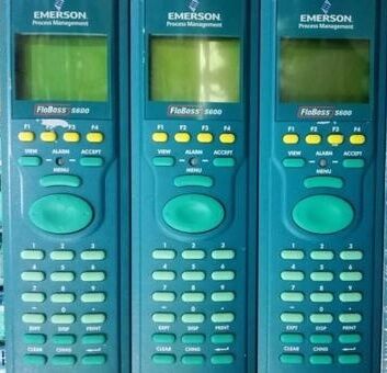 Öl- und Gasmessrechner Emerson FloBoss 600+ Panel-Flow-Computer für Mehrstrom-Anwendungen mit mehreren Stationen