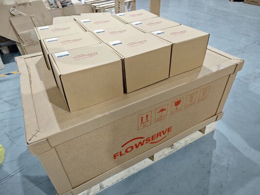 Pneumatische Spiraxsarco-Regelventile und Flowserve Logix 520MD 420MD 3800MD Digitalpositionierer sowie ASCO-Regler 67