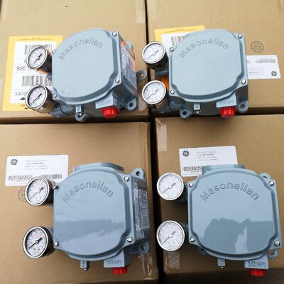 Masoneilan SVI1000G/IM intelligenter Ventilpositionierer mit magnetischer Rückmeldefunktion, gepaart mit Rotork Fairchild M22 Pneumatikrelais