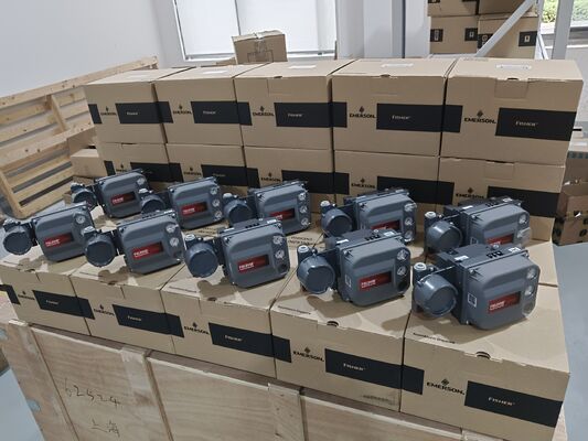 Fisher DVC6200 Digital Valve Positioner with HART Communication and 4-20 mA Signal for Explosion Proof Applications