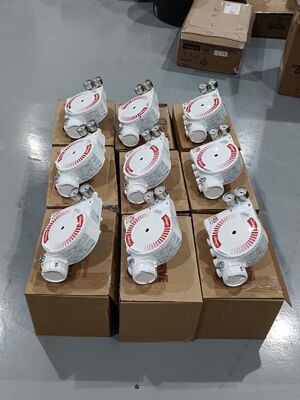 Flowserve Logix 3200MD Precision Digital Valve Positioner with HART 5 for Pneumatic Control Valves