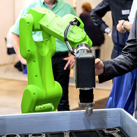 Nutzlast Fanuc-Roboter-Arm CR 550mm Reichweiten-4kg - 7 IA für industriellen Schutz IP65