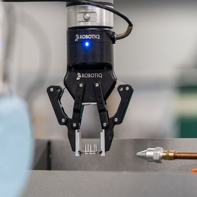 Hand--e Roboterarmes ROBOTIQ-kombinieren Ersatzteile des Robotergreifers mit kooperativem Roboter UR