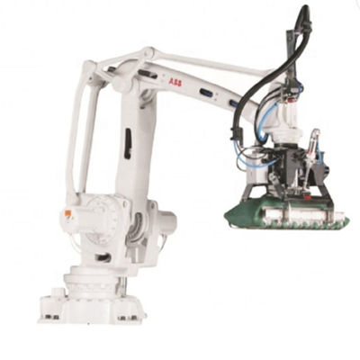 Industrieroboter ABB IRB2400 mit dem Roboterarm der Achse 6 und maximales payload12 Kilogramm für das Schweißen als mig-Schweißensroboter