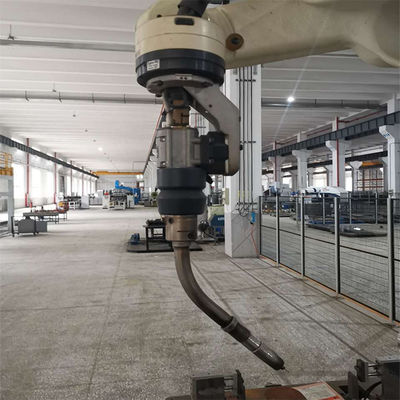 OTC FD-V8 mit DM350 Schweißgerät Mig-Schweißens-Roboter