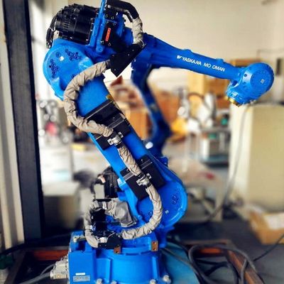 Roboter-Arm und Industrieroboter MH50II von Transporteinrichtungen für Auswahl und Platz