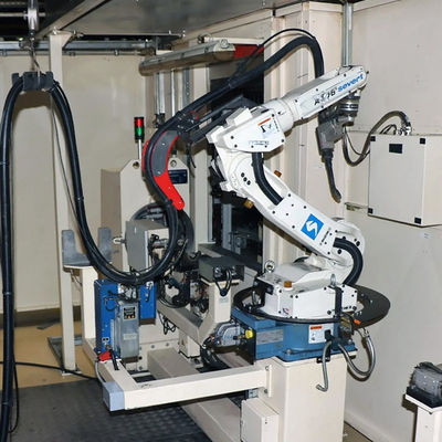 Nutzlast Brennschneider-automatische schweißender Roboter OTCs FD-V8 8kg für Mig-Schweißen
