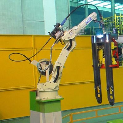 Schnellerer und Slimer schweißender Roboterroboter von FD-V8L mit Nutzlast 8KG als anderer schweißender Ausrüstung für Schweißen