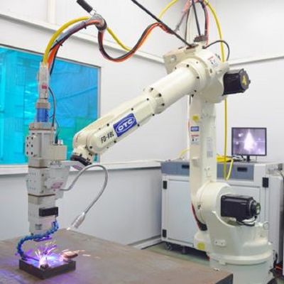 Schnellerer und Slimer schweißender Roboterroboter von FD-V8L mit Nutzlast 8KG als anderer schweißender Ausrüstung für Schweißen