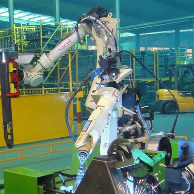 Schnellerer und Slimer schweißender Roboterroboter von FD-V8L mit Nutzlast 8KG als anderer schweißender Ausrüstung für Schweißen