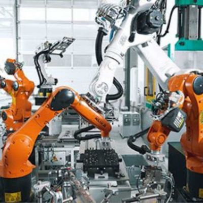 Behandlung Roboterpas arm Kr-470 mit dem 5 Achsen-Manipulator als Industrieroboter