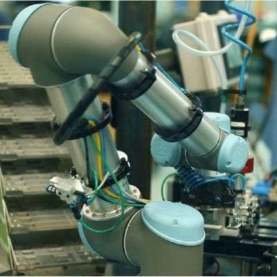 Automatische Roboterbe- und entladungs-Auswahl des arm-6 der Achsen-UR5e und Platz-Roboter