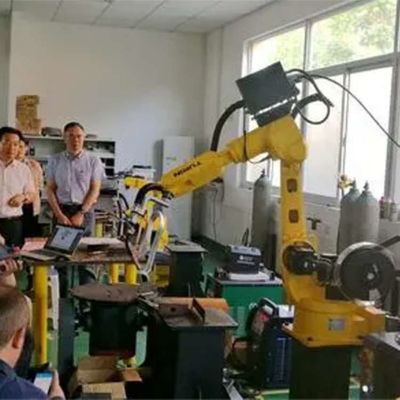 Achse TKB1900-4KG-1898mm Schweißens-Roboter-Chinas 6 als automatischer schweißender Roboter
