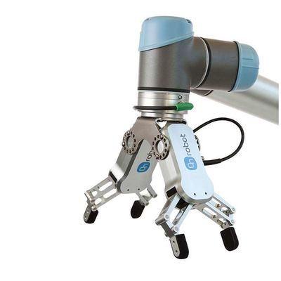 Kollaborativer Roboter kombiniert mit Roboterarmgriffgerät RG2 zur Handhabung von Cnc als Robotergriffgerät