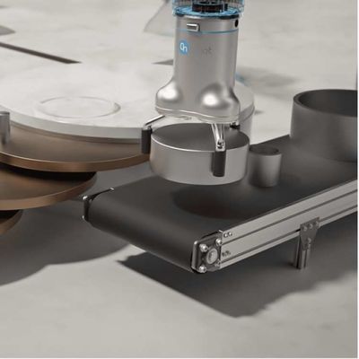 Roboter-Kooperation mit 3FG15 Drei-Finger-Flexibel-Greifer mit Roboterarm als Roboter-Greifer