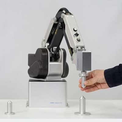 Desktop Roboterarm 4 Achsen MG400 Roboter China mit CNGBS Roboter Gripper als kollaborativer Roboter