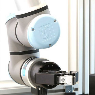 Schweißens-Roboter-Arm Cobot UR10e mit dem Brennschneider-Universalroboterarm für 6 Achsen-Schweißgerät