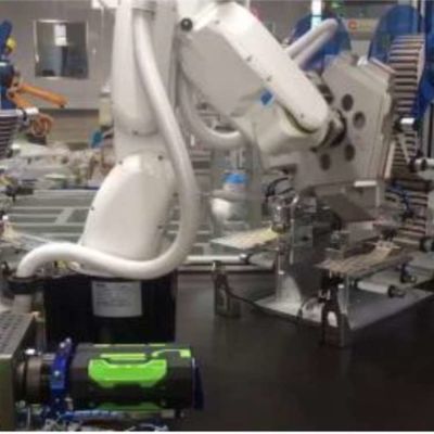 Kleiner universeller Roboterarm 6 Achse China ER6-730-MI mit CNGBS-Kleidungspaket als Handling-Roboter