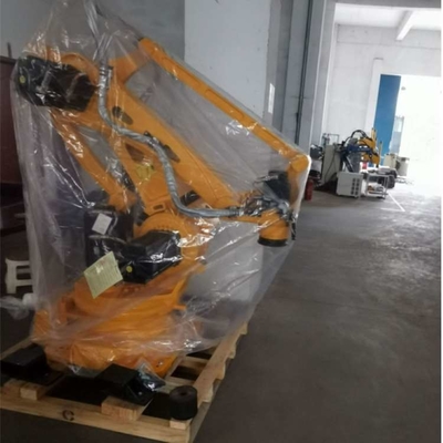 Industrieller Roboterarm ER60-2000-PL mit CNGBS-Reiniger für den Umgang mit und die Palletierung von Robotern