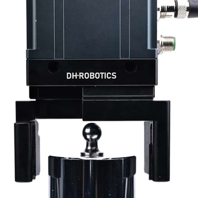 Industrieparallel elektrischer Greifer PGI-140 mit Roboterarm für das Auswählen und Platzieren als Robotergreifer